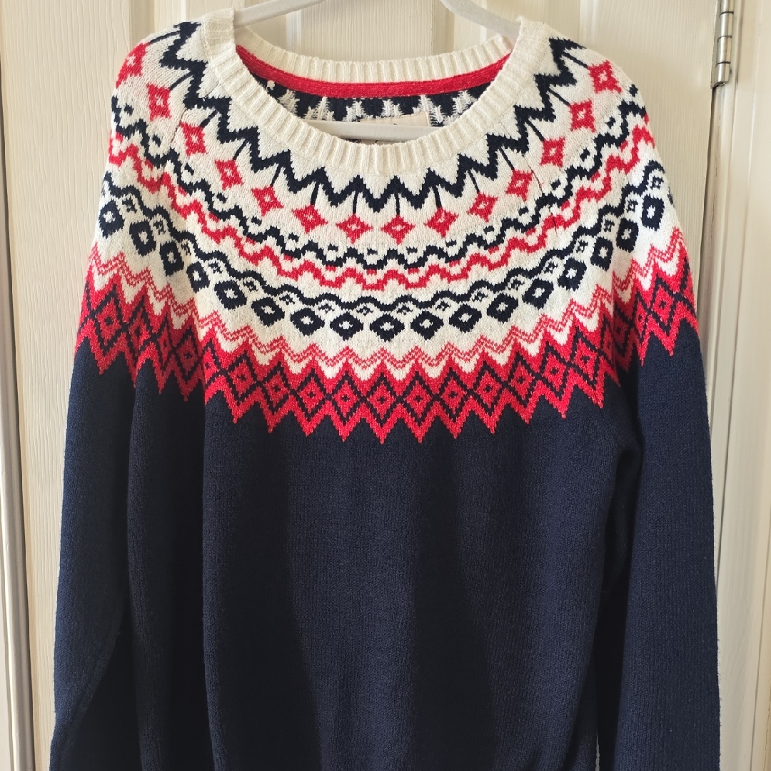 St. John's Bay Women's Blue, Red & White Pullover Crewneck Winter Sweater Small